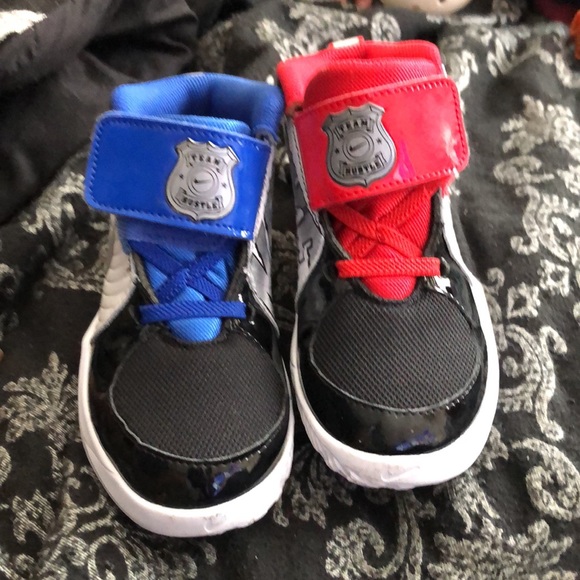 I have two Nike Inf shoes team hustle size 10 They are in good condition - Picture 3 of 3